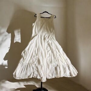 dalin. White Sleeveless Maxi Dress — Lightweight Layered Skirt